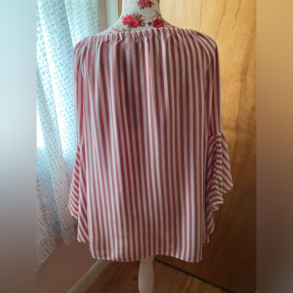 Fever - Red and White Striped Flutter Sleeve Top - SZ L - Picture 5 of 9